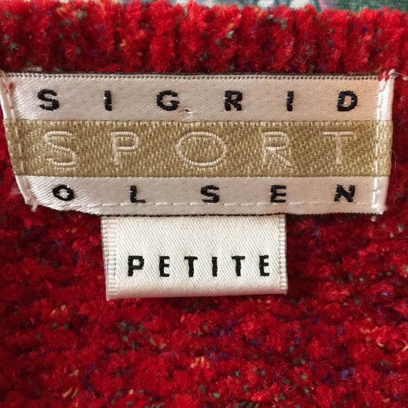 Woman’s petite medium zip up sweater. - Picture 4 of 5